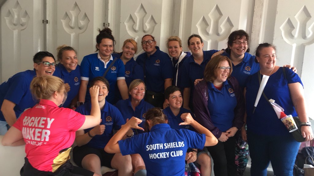 EnglandHockey's tweet photo. 🏴󠁧󠁢󠁥󠁮󠁧󠁿 @SouthShieldsHC getting ready to roar on England later #ThePride #HWC2018 https://t.co/x4vr5GYUPU