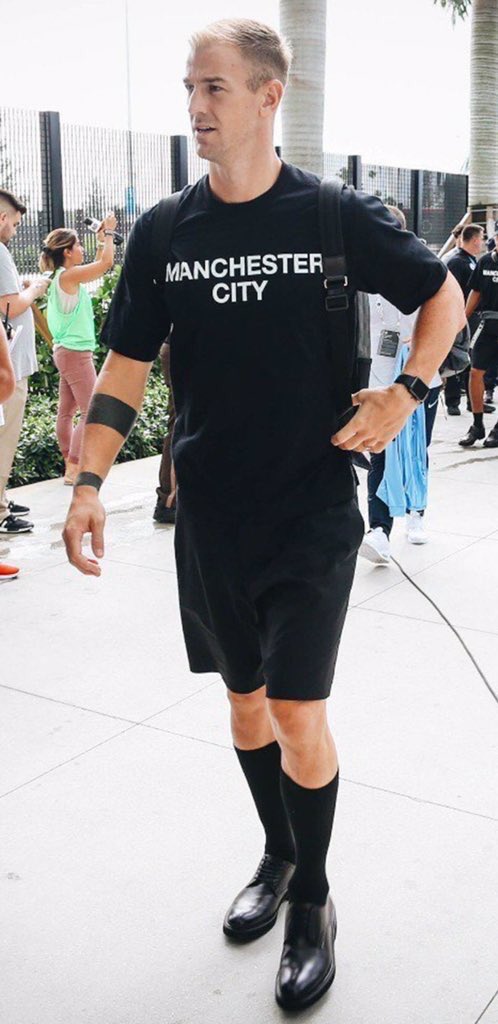 willbill88's tweet photo. 100% back city not offering him a contract but making the poor lad wear clothes out of lost property before a match is snide. #savejoehart #reportpep #ringgmb #ringunison #mcfc #pep https://t.co/forpOwmvbJ
