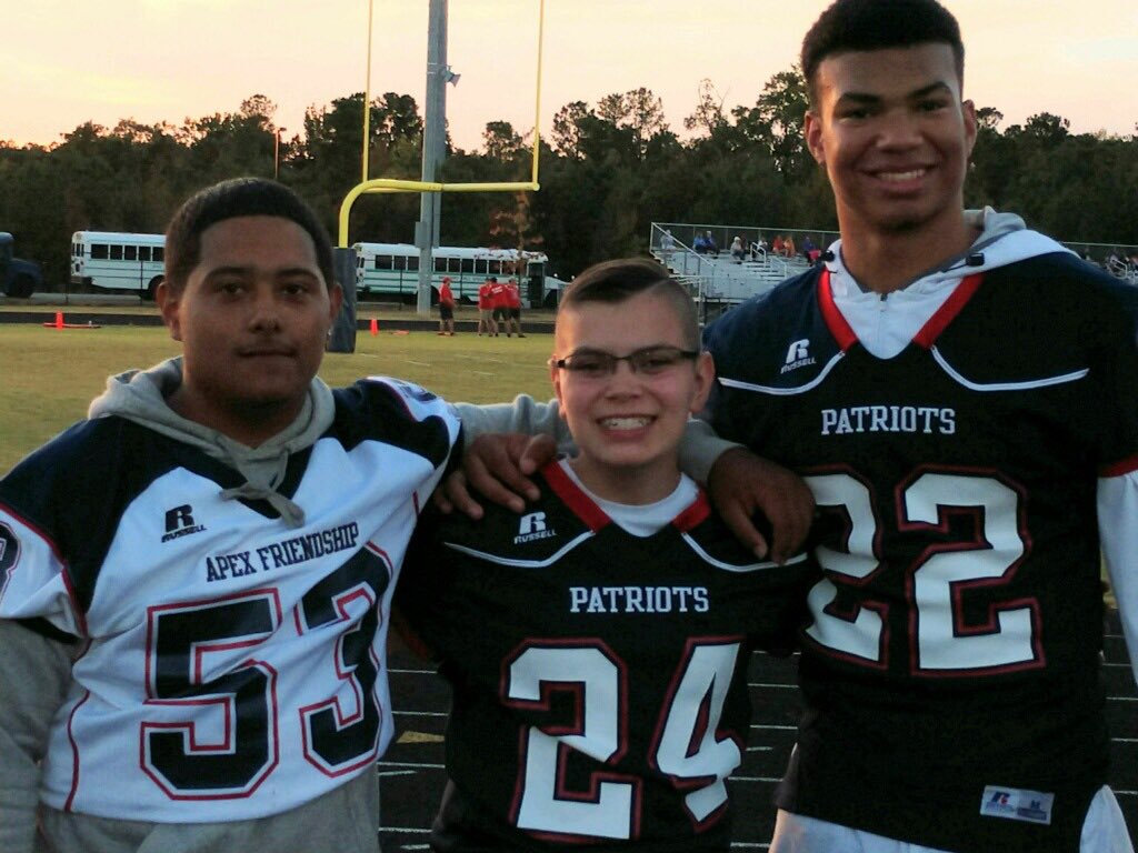 BobsBuddies's tweet photo. All, it is with an incredibly heavy heart that we let you know that our own Buddy, Cooper Ellington, earned his heavenly wings last night.  He truly lit up the room.  We ask that you pray for his loving family and friends or as Coop would say “I’ll pray for you, you pray for me. https://t.co/9rffpSFQjd