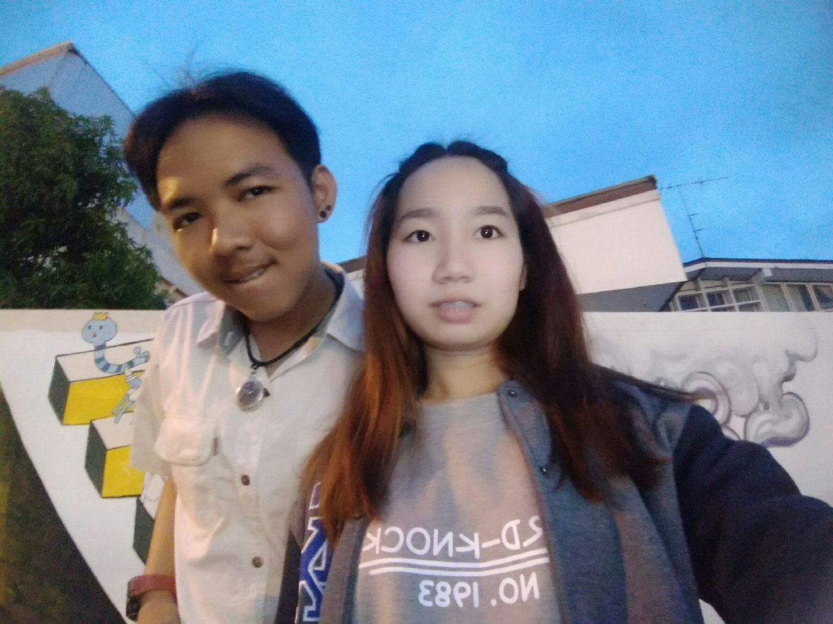 NontawatNon2's tweet photo. ใม่มีคำบรรยายรู้แค่ว่า"มีความสุข"ก้พอ 💑💏😍😙😗 https://t.co/aoCdIGGVTR