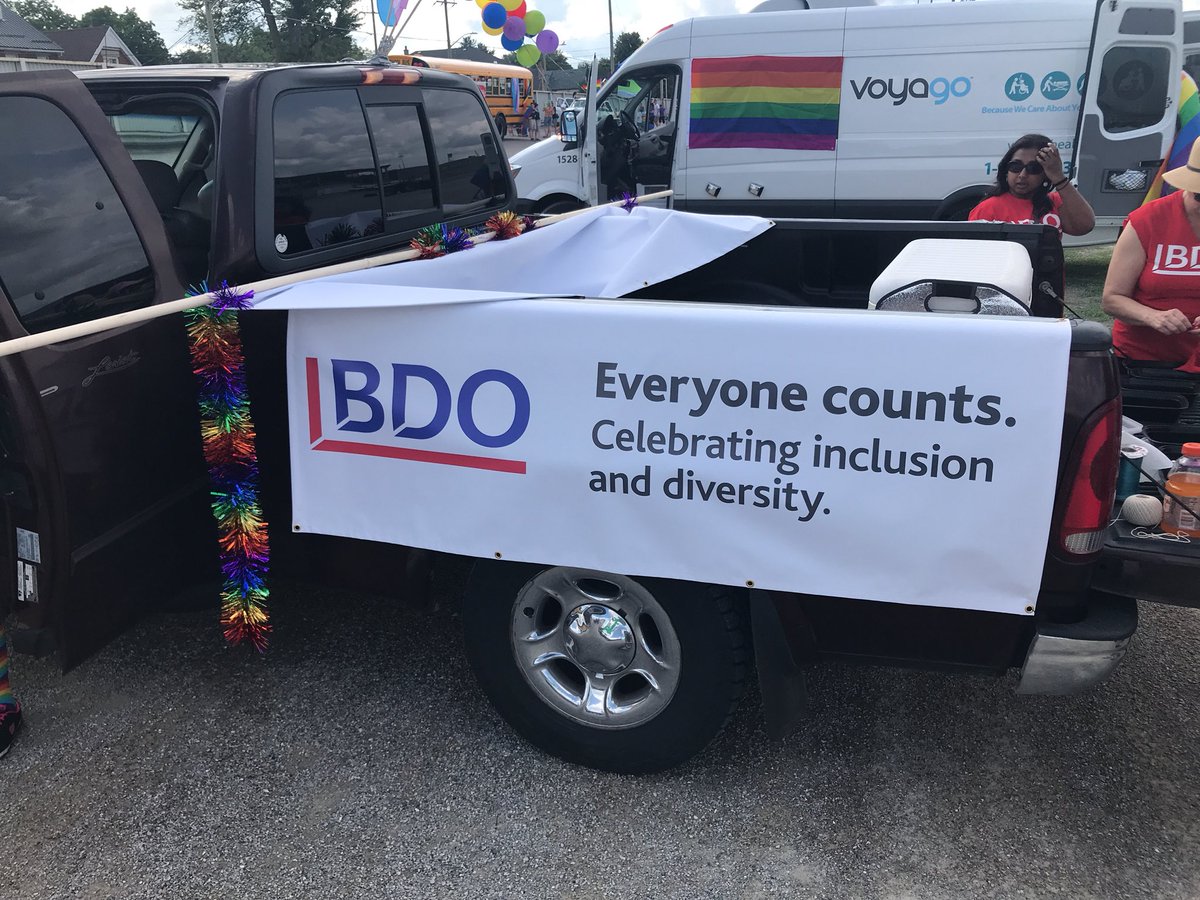 drew_saffran's tweet photo. Getting geared up for @prideldnfest with @BDO_Canada #Pride2018 #LdnOnt https://t.co/cejt4IUQUc