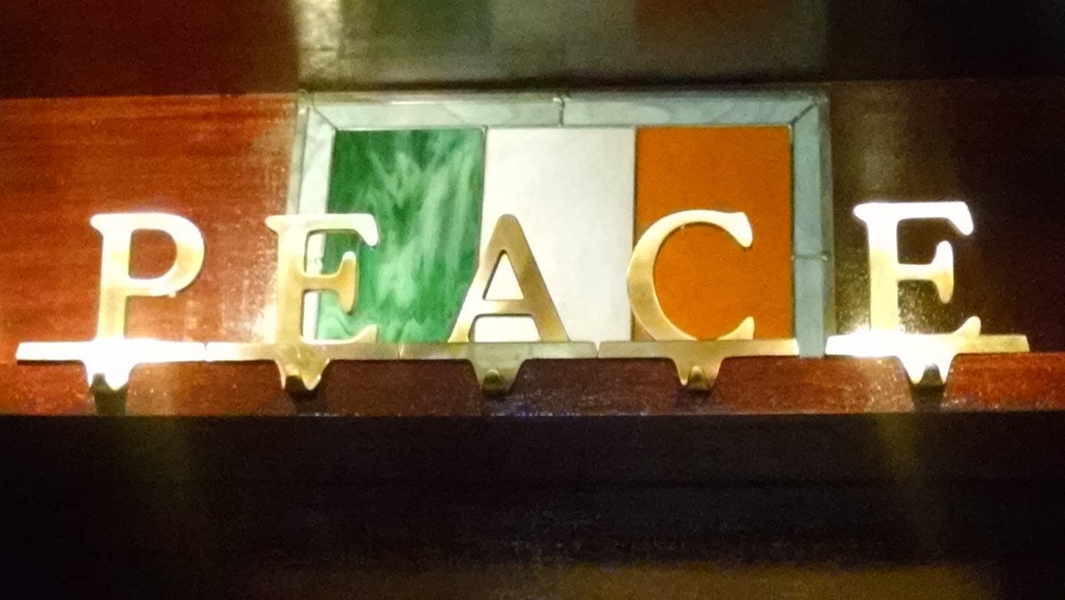 Chill out to the soothing sounds of John Williams and friends this afternoon at 3 p.m. ow.ly/4DVI30l5vHL