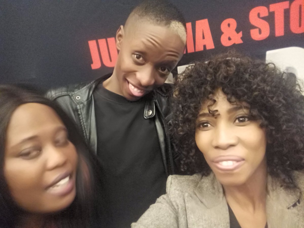 Mongaleb's tweet photo. #RubbishStateOfMind #TheLyricTheater #LastNightThings ❤ https://t.co/ch1ZnkdmHH