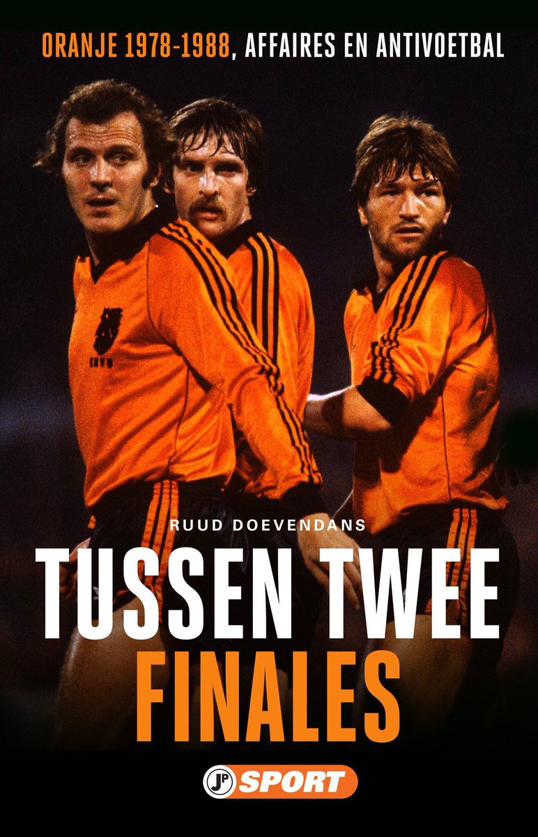 Dit geweldige boek op vakantie gelezen. Met voor mij als kernwoorden: generatie Ophof-Koolhof-Lokhoff, geluknummertjes en Jan Huijbregts. Complimenten voor deze reconstructie aan <a href="/ruuddoevendans/">Ruud Doevendans</a>