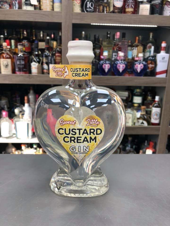 FreshOverFrozen's tweet image. HOLYSHIZZLE.. Retweet and tag a gin lover 😍😍😍😍
 #Gin #WeekendWisdom #weekendsunshine #HungarianGP
#RideLondon #NationalLipstickDay #f1

Only £20 , very limited stock!

Purchase today ➡ amzn.to/2uXPLmh