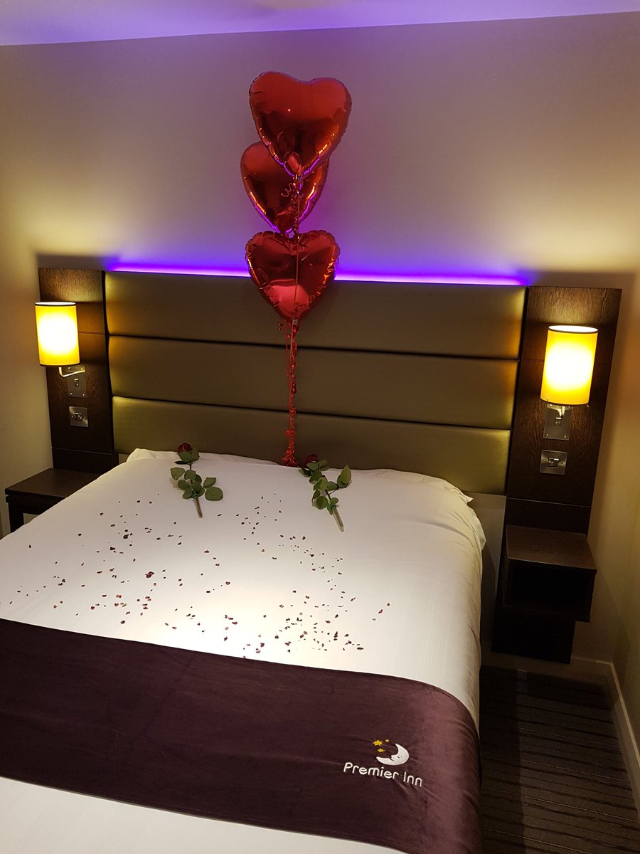 Weekend #PIWOW at Southend Eastern Esplanade ❤ <a href="/gillklarin/">Gillian Klarin</a> <a href="/essexarea/">Premier Inn Essex Area</a> <a href="/NewboldElaine/">Elaine Newbold</a> <a href="/SDEBDD/">simon ewins</a>
