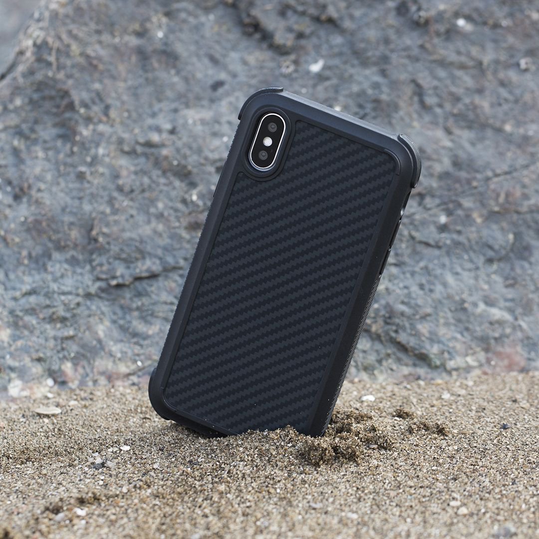 PitakaGallery's tweet image. Unlike other protective cases, the #MagCasePro keeps your device looking smart. However, even with the wonderful protection, it adds no bulk to your phone. Available now: goo.gl/h7oVFS  #pitaka #everydaycarry