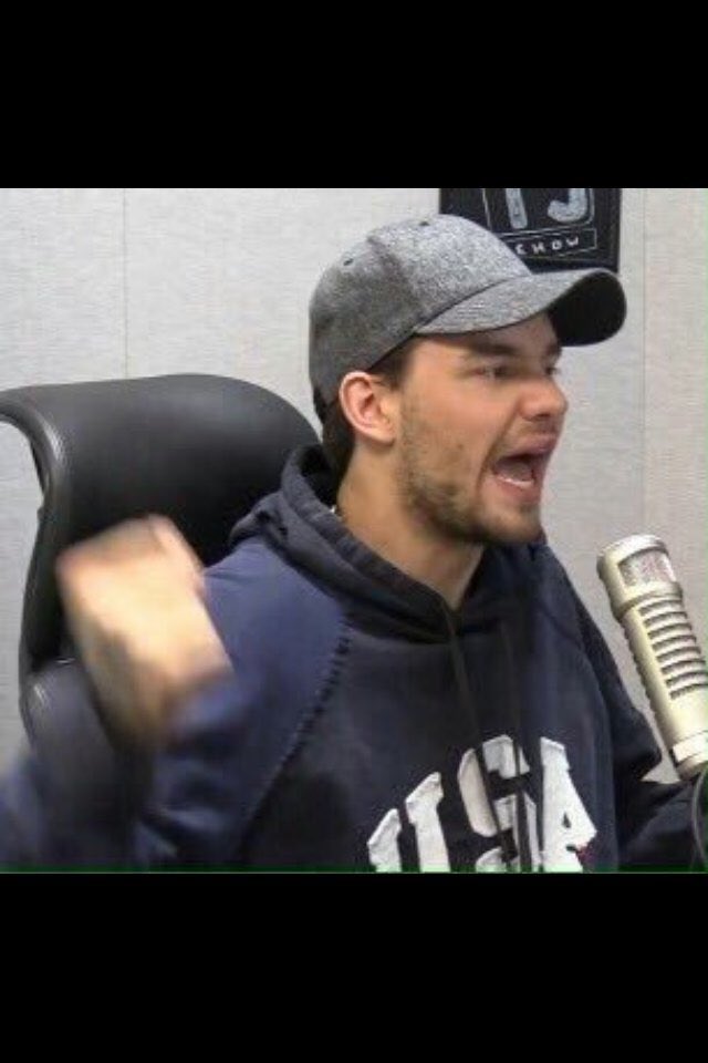 NiniAeyongie's tweet image. Happy 1 week #8YearsofOneDirection !!! 

Still waiting for Infinity MV 

#WatchNowInfinity #WeWantInfinityMusicVideo 

#TeenChoice #ChoiceFandom #Directioners @onedirection