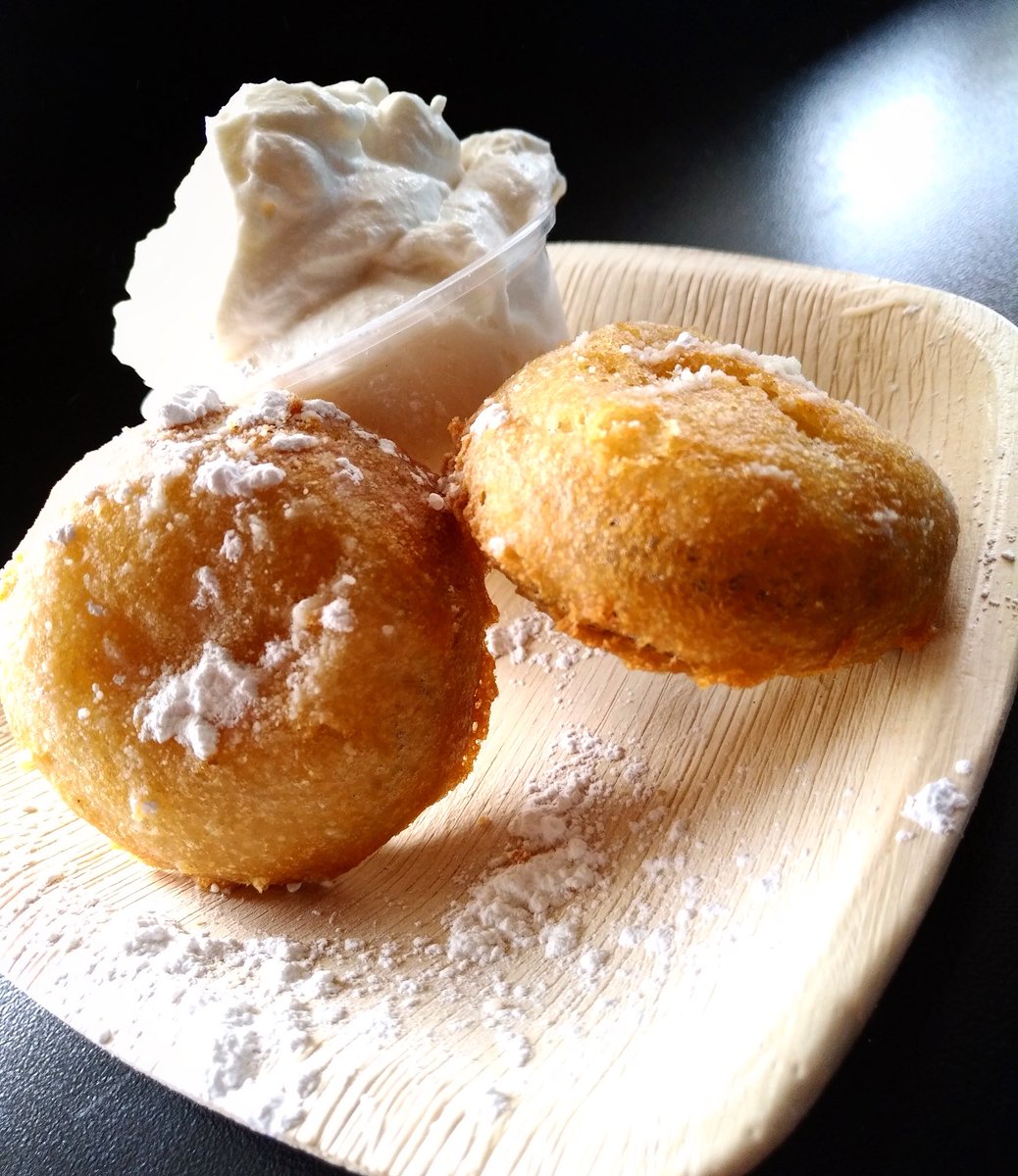DogsnFrys's tweet photo. Last day for fried Oreos, we have 5 different flavors this time. Very limited supply so don’t miss out. #dogsnfrys #stl #stlouis https://t.co/TaPNt0HToX