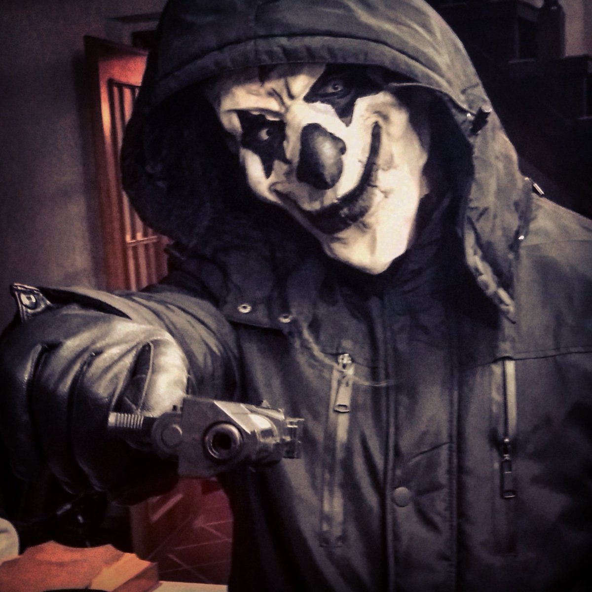 UnaInferno's tweet photo. SERIAL KILLER ROCK!
WATCH IT!
https://t.co/41Pl9KwpKE https://t.co/HHs2Mlgcrv