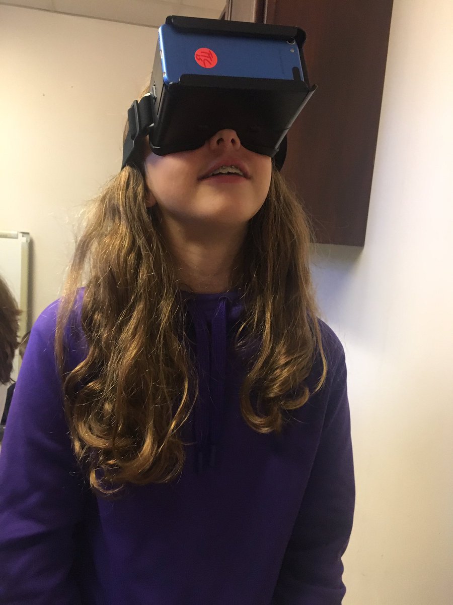 mistykrazyteach's tweet image. My tech camp students were excited to use the virtual reality glasses with the VR apps.  #vrapps #virtualreality #teachersfollowteachers #teachersofinstagram #cpsbtechcamp