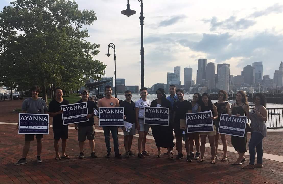 East Boston weekend of action @AyannaPressley #ChangeCantWait thank you for being part og the movement!! #ma7 #mapoli @DianaHwang @eldinvillafane