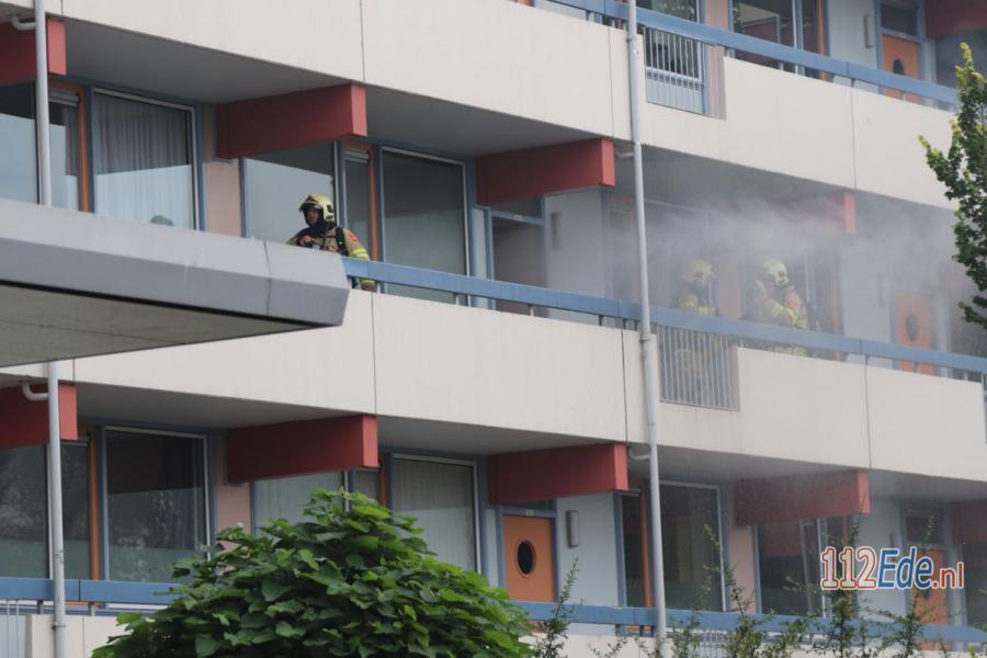 🚨 Brand in flatwoning aan de Arnold Koningsstraat in #Ede 112.press/Qd8jjb 112Ede https://t.co/KKLl777abh