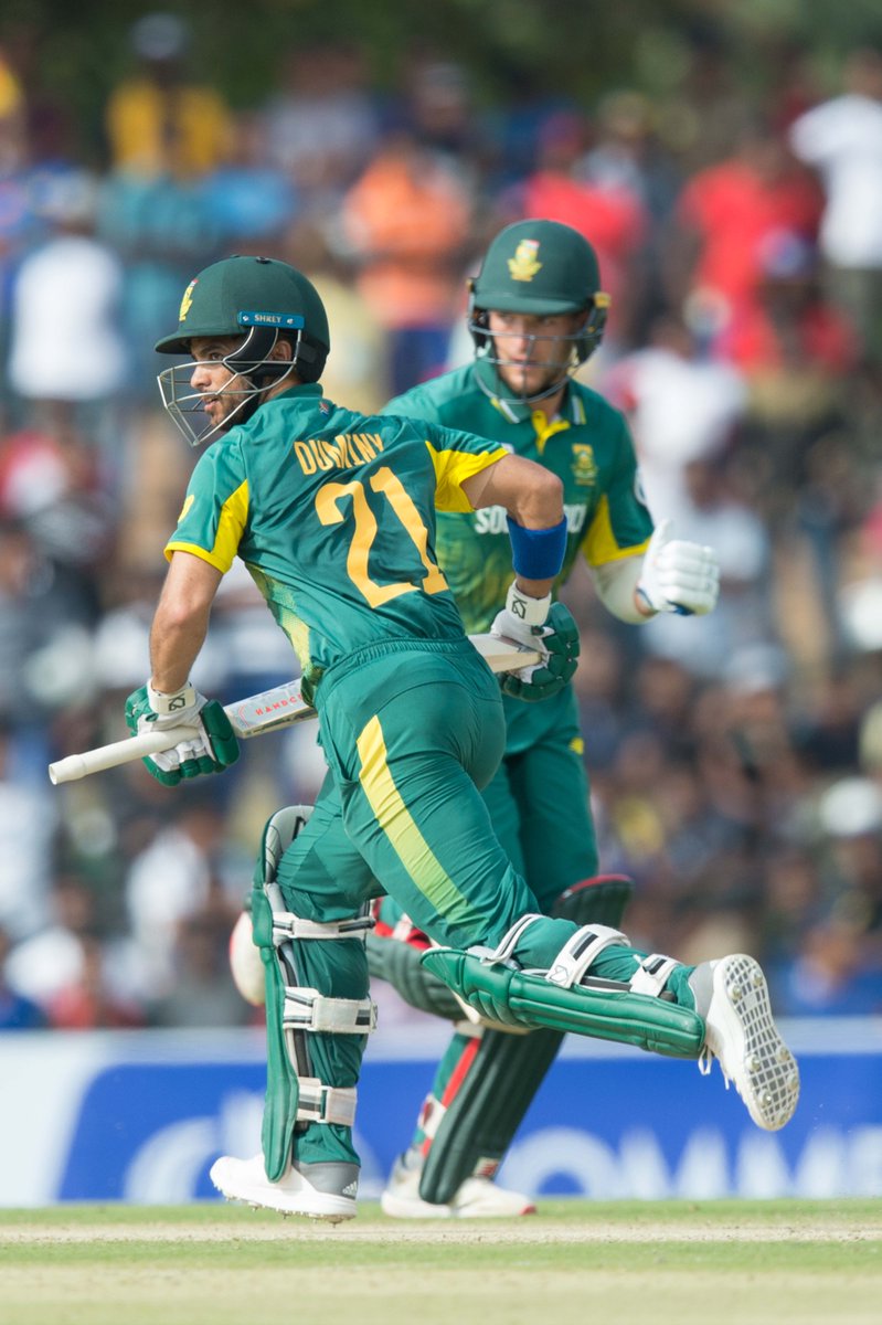 ProteasMenCSA's tweet photo. #CSAnews @KagisoRabada25 and @shamsi90 set up easy Proteas win in opening ODI https://t.co/02v3teBA3l
#ProteaFire #SLvSA https://t.co/Ke2PsOYizS