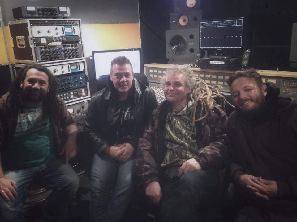 MOKO18542006's tweet photo. #Memories #Picture #Poland #Warsovia #Studio #AlexQuentin #Moko #Friends @dubmatix and Ostrada Reggae Fest' promotor ๐ https://t.co/RIYdDe0J5M