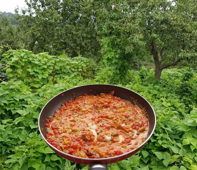Irfanoguzz's tweet photo. Ne istediğin ile ne yapabileceğin arasındaki farkı ancak kendinden vazgeçtiğinde kapatabilirsin. Bazen var’ı anlarsın, yok ile…

#outdoorman #campturkey #kampyeri #kampciyiz #terrking #hiking #doğa #dağ #dağcı #doğadakiinsan #doğadakal #doğadaizbırakıyoruz #doğadakiyaşam https://t.co/zV55jva2rH