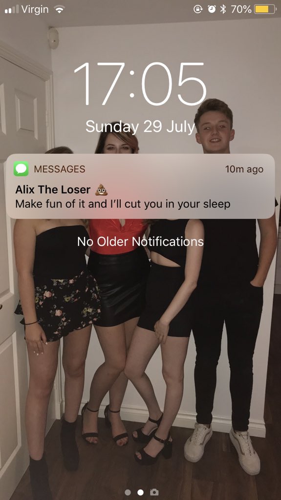ambers98_'s tweet photo. How nice are siblings aye? 🙄 https://t.co/MofICOSzsQ