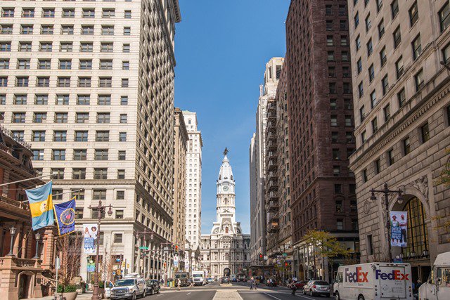 longandfoster's tweet photo. From museums and cultural sites to parks and sporting events, #Philadelphia, Pennsylvania, has attractions for the whole family. #communitypages https://t.co/cdnqleS543 https://t.co/rwPCAv3xtc