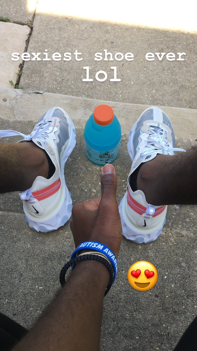 wilfriedboh's tweet image. i love 💗 this shoe bruh lol #ReactElement87 #LightBone