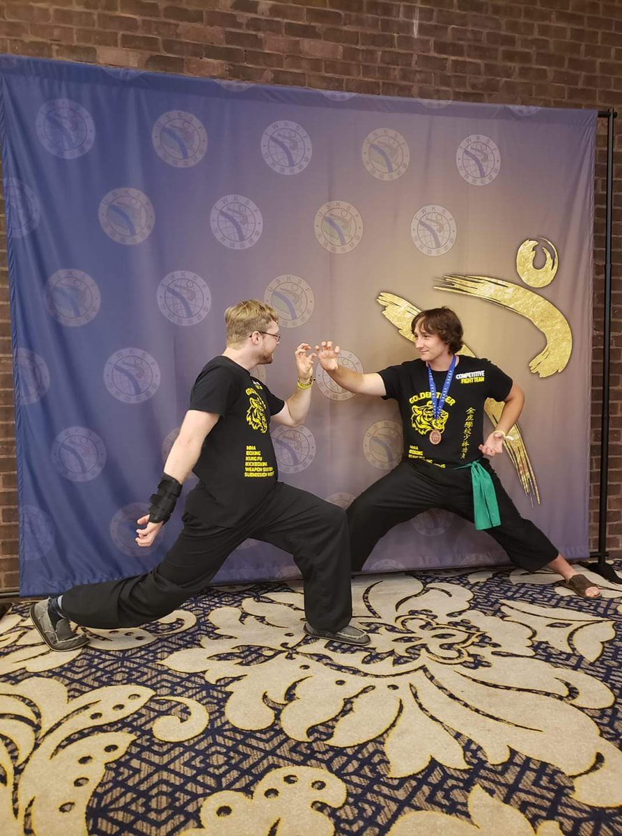 SurreyTaiChi's tweet image. RT @TheGolden_Tiger: Griffins first time doing point fighting he didn't win but he tried his best got the bronze medal 🥉he lost to Great Britain. 🐯🐅
Were so proud of him! Congrats 
#pointfighting #teamcanada 🇨🇦 #athletes #kungfu