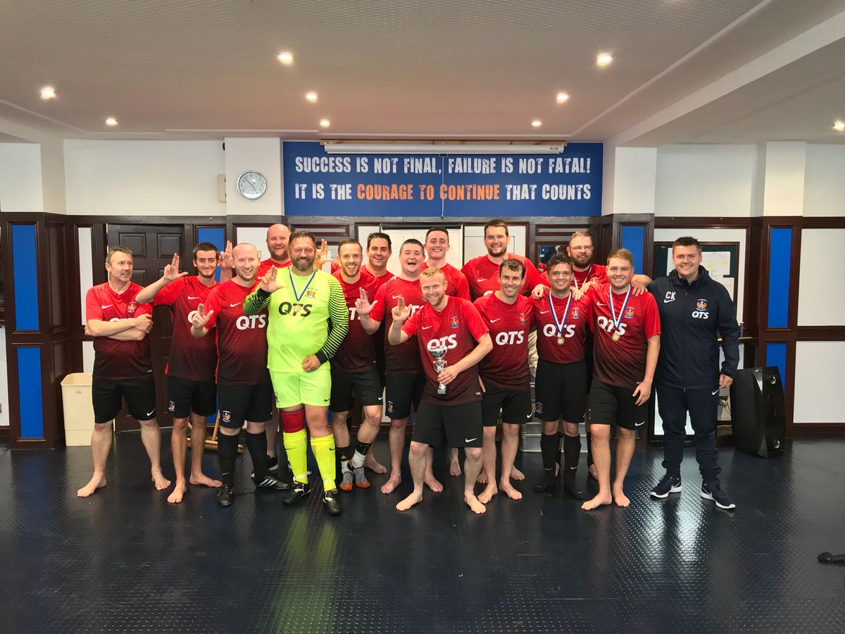 KilmarnockFC's tweet photo. Well done to the Killie fans team who drew 3-3 with the Killie legends #KillieOpenDay https://t.co/2qEfME3bv2