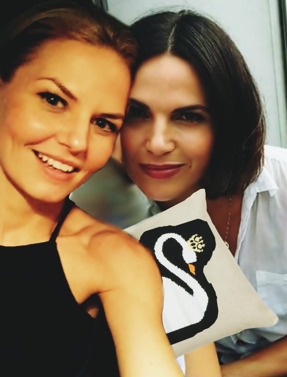 JMo_Swen's tweet photo. ~ #SwanQueen ~ 

@LanaParrilla @jenmorrisonlive 

{#morrilla #fanart } https://t.co/btfvg7UqkX