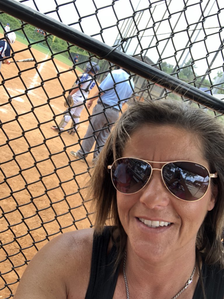 marlobales's tweet photo. @ThePowellPrin My Favorite Thing Selfie #PHSSummerBingo https://t.co/gPmk8VHdia