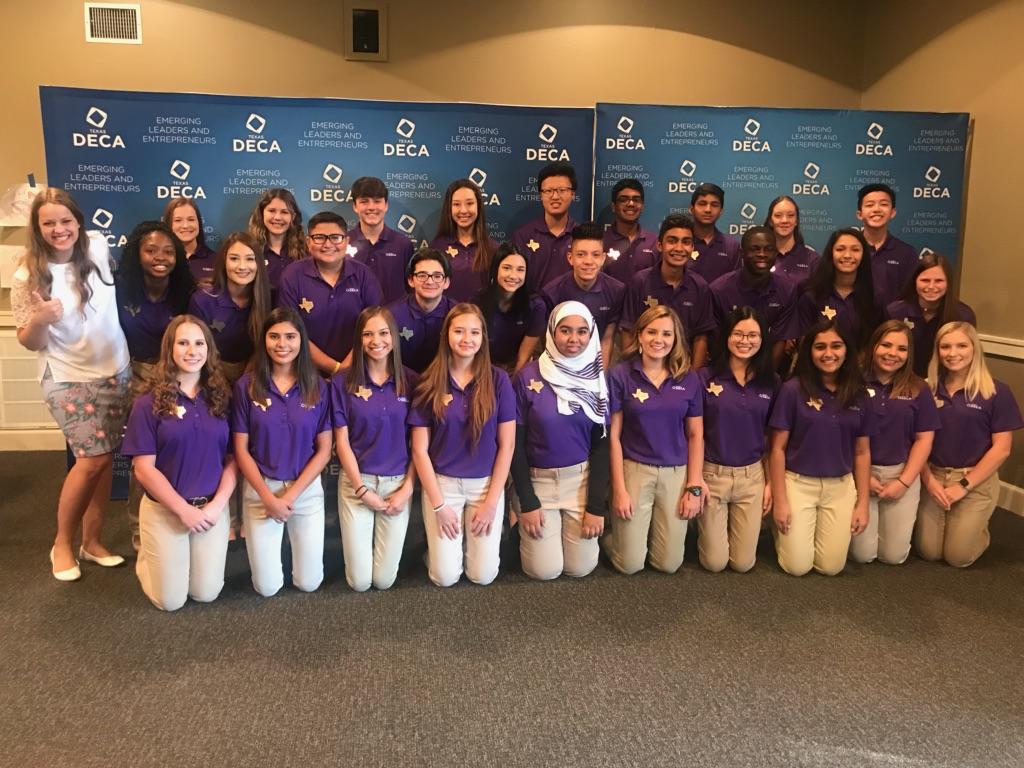 BelAirDECATX's tweet photo. Official back to back DECA District 10 Presidents from BAHS congrats to all District officers. #MoneyTeam #ReadyForIt @BelAirHigh @YsletaISDCTE @belairargus @ba_activities https://t.co/xxWmJVanzO
