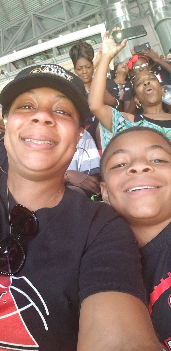 DoobyDee's tweet image. #RISEUP