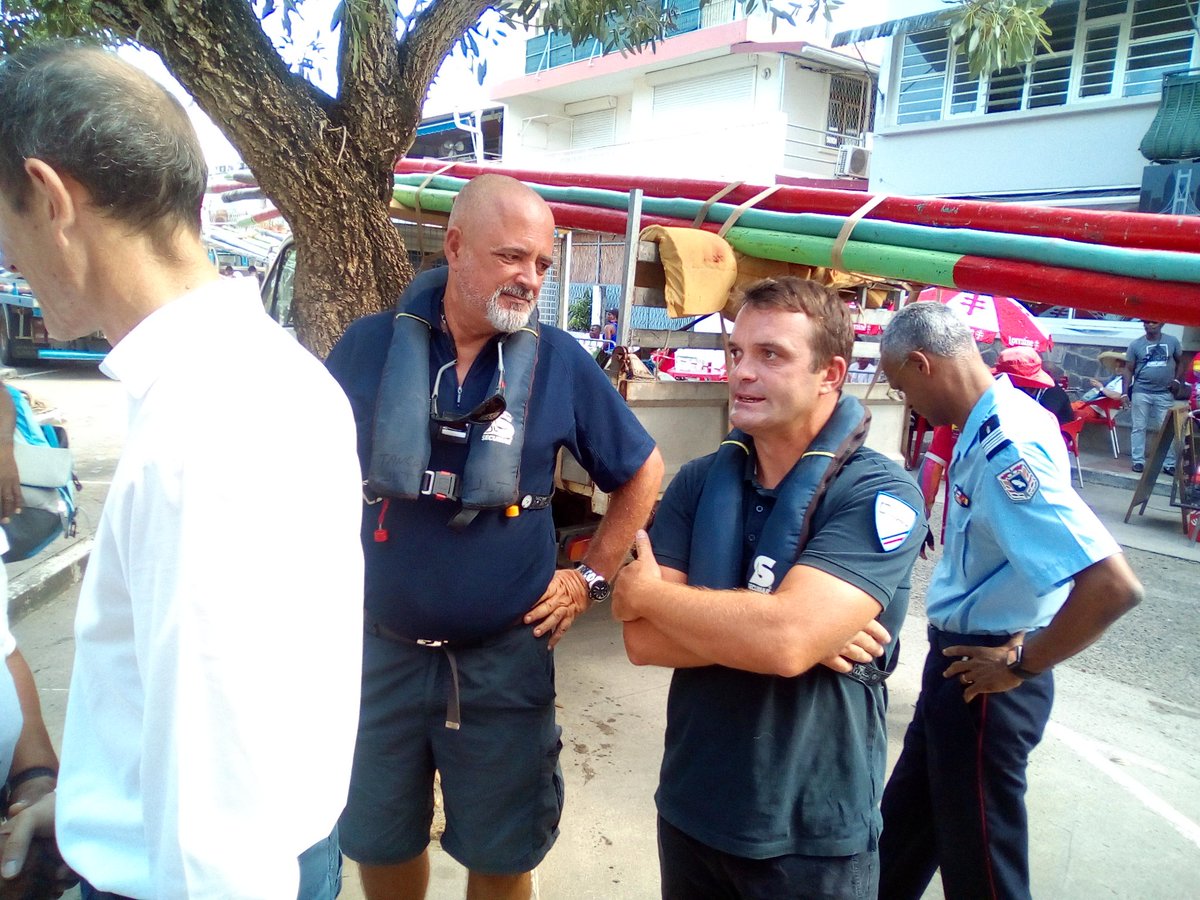 Prefet972's tweet photo. #Tyr Départ de la 34e édition en présence du #prefet972 pour rencontrer les services de l'État chargés de la sécurité à terre comme en mer. https://t.co/IKrEfkkoI4