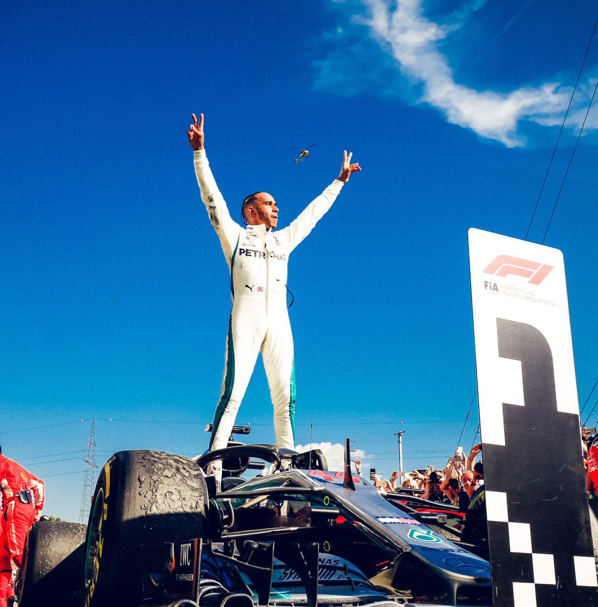 Today be like... 😃✌🏾🏆 <a href="/MercedesAMGF1/">Mercedes-AMG PETRONAS F1 Team</a>