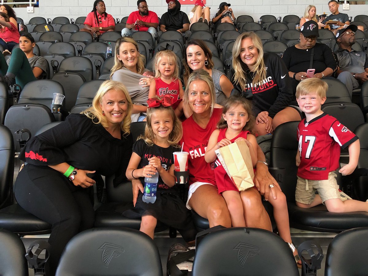 MelissaGBryant's tweet photo. #RISEUP @AtlantaFalcons !! https://t.co/leBQ5Z8kTD
