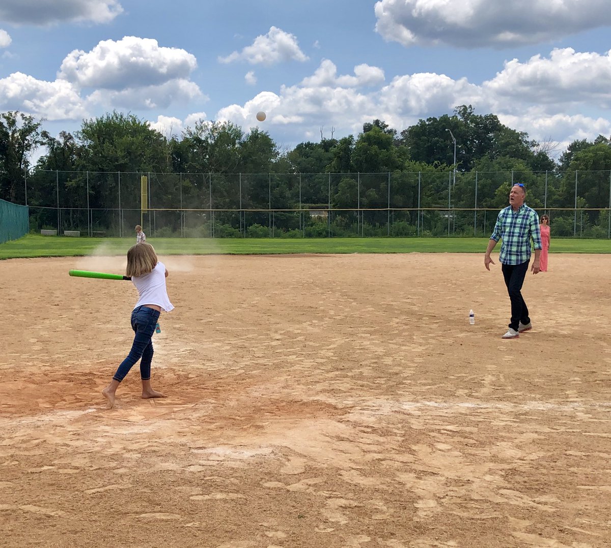 Bethany Kennedy tweet media