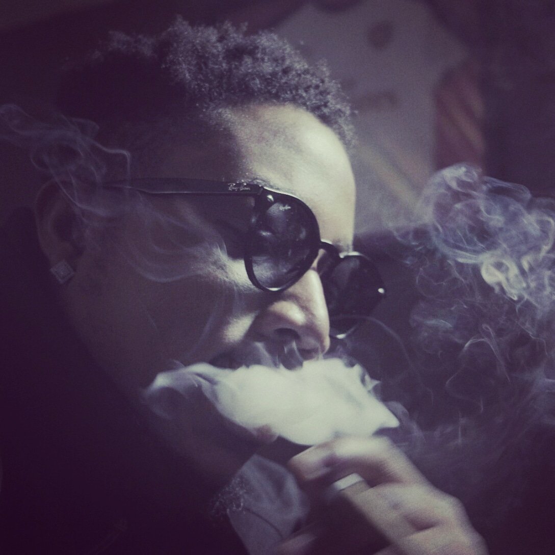 Recognizeali's tweet photo. "Tell that bitch light my cigar please so i can blow smoke on these niggas" - Recognize 🎶🎶 #TheOutlawedLP #OutNextMonth #TellTheWord https://t.co/wk51M0UCL4