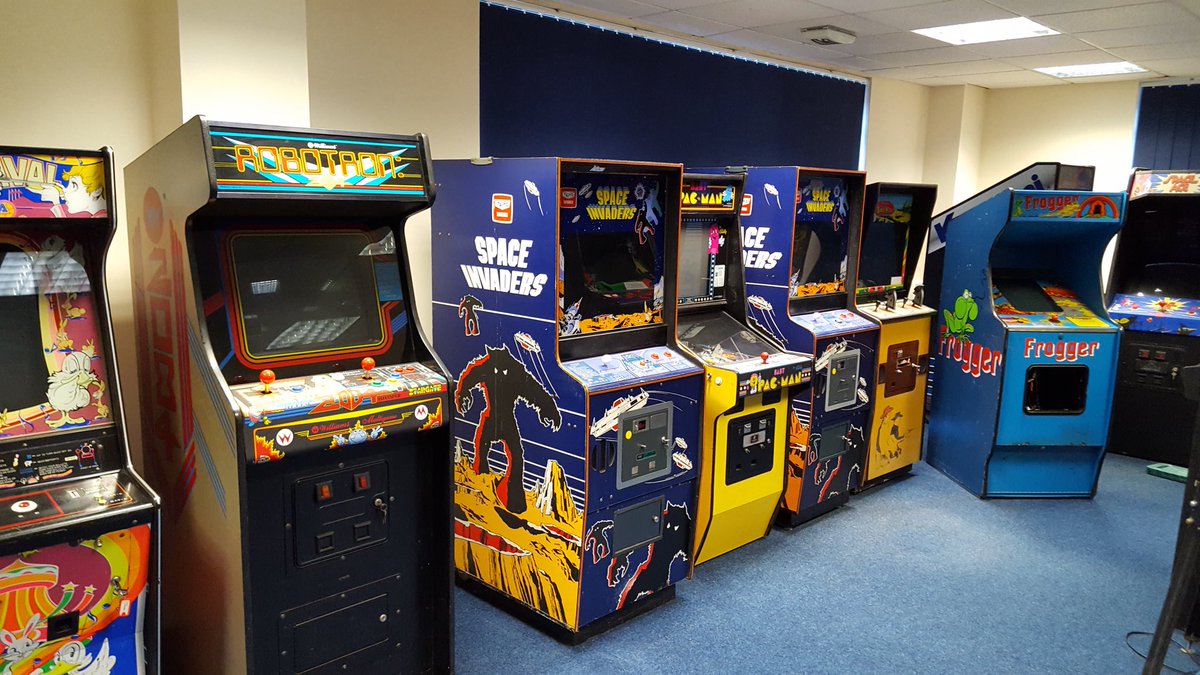 timetraparcade's tweet photo. @TheoPaphitis #SBS Chris introducing https://t.co/S43THy8yKE event hire, business hire / staff reward. Wow factor for your special event. Pixels means profits. I can help transform your unused space into a fun, interactive location - boosting sales with amazing retro games! https://t.co/uFD8AUnW9t