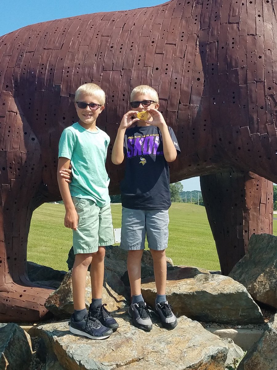 ByronSup531's tweet photo. Nothing getting past this dynamic duo whoβs favorite summer memory has been the fair! Great job!! π΅π»ββοΈπ€π #6 #ByronBears #ByronRocks https://t.co/sGIx7xUqEw