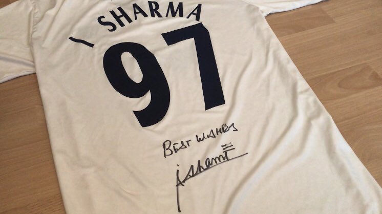 SussexCCC's tweet image. 🤔 No cricket today, so how about a giveaway? 

Just retweet this tweet and follow us to win a signed @ImIshant shirt! 

You have until 9am on Wednesday to enter! 🦈 #gosbts