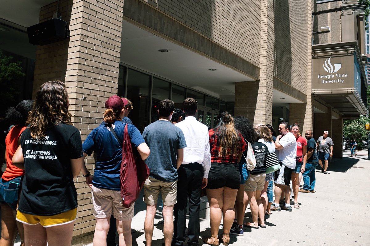 EmileeRose's tweet photo. I think Atlanta is ready. Join us, Georgia State University. 3pm. #roadtochange #marchforourlives #atl https://t.co/w8tkLDCvdJ