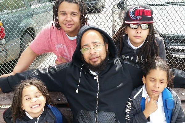 donsmoki's tweet photo. Help me make a memorable vacation with my kids for the first summer since their mommy left us😢😢😢 Please support my GoFundMe campaign: https://t.co/kmKeDGw0bc @gofundme https://t.co/HYYADe9T5A