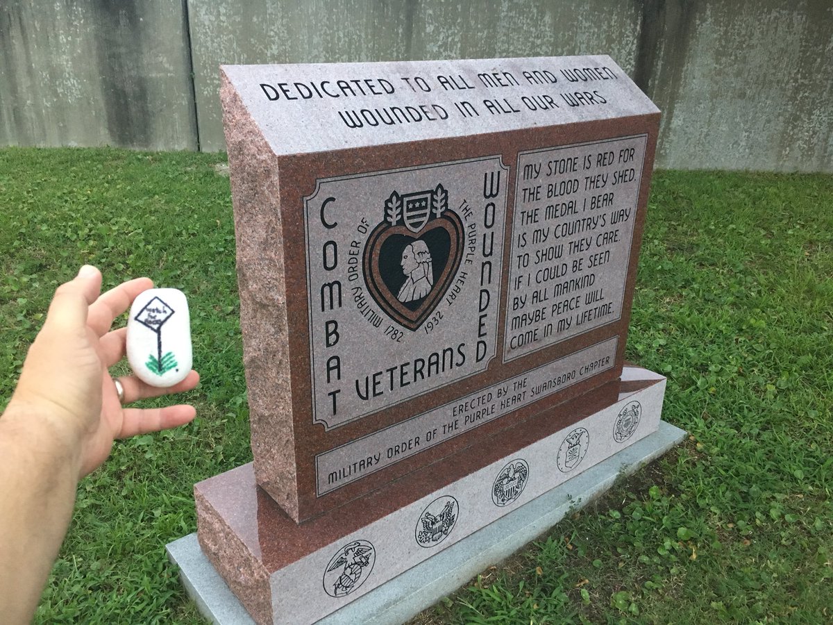 prp3theauthor's tweet photo. We found this #paintedrock in #Swansboro, #NorthCarolina. #prp3theauthor #paintedrocks #onslowrocks #onslowrocksofinstagram #paintedrocksofinstagram #kindnessrocks #onslow #onslowcounty #onslowcountync #paintedrocksoftwitter https://t.co/90vR2UV5GI
