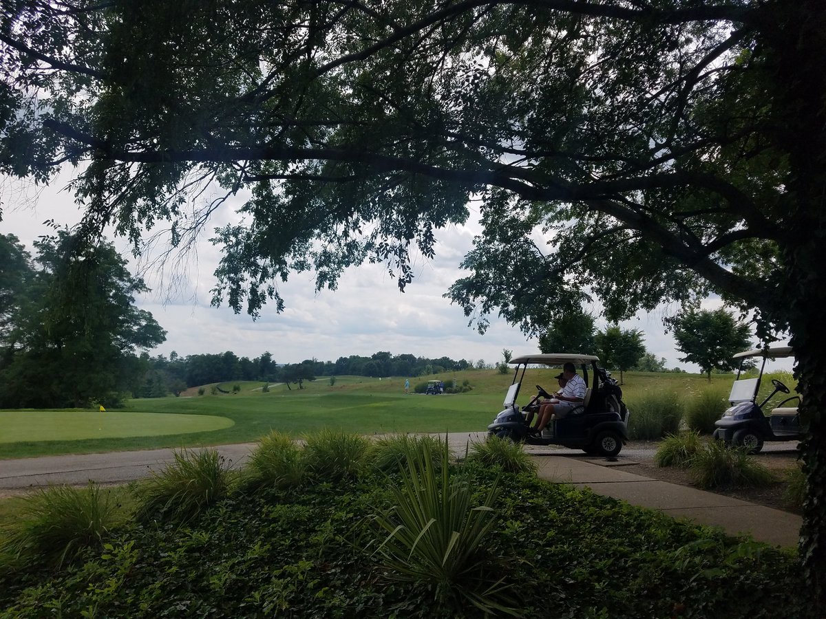 AmyMichele79's tweet photo. What an incredible day for golf!!! Open play begins at 3:30. No cart restrictions & the range is open. Come see me! #getoutandplay #LassingPointeGolfCourse https://t.co/MbbO73Na6A