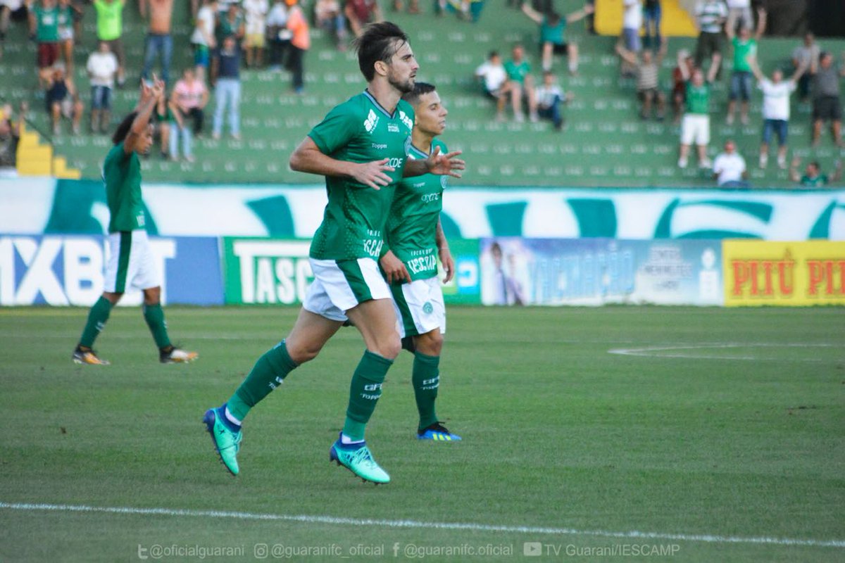 blog_mec's tweet photo. SÉRIE B

Na tarde de ontem (28), o @oficialguarani recebeu o @GEBrasilOficial. O time alviverde venceu a equipe gaúcha pelo placar de 2x1.

Pós-jogo de @KaaMarcato 

https://t.co/ivlnJNqHbk

📸Twitter Oficial do Clube https://t.co/85uydn3EJT