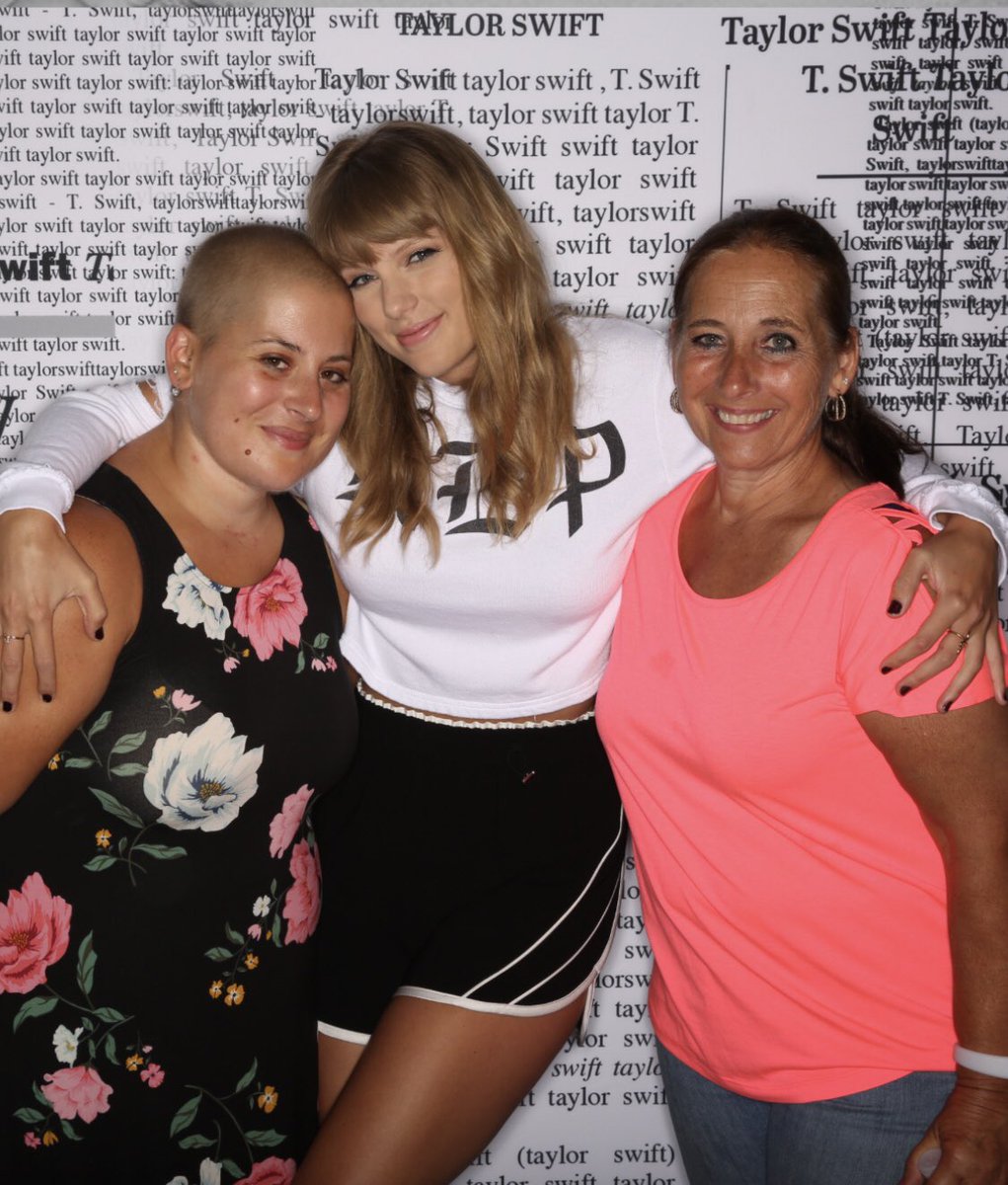 Courtney Colombo tweet media