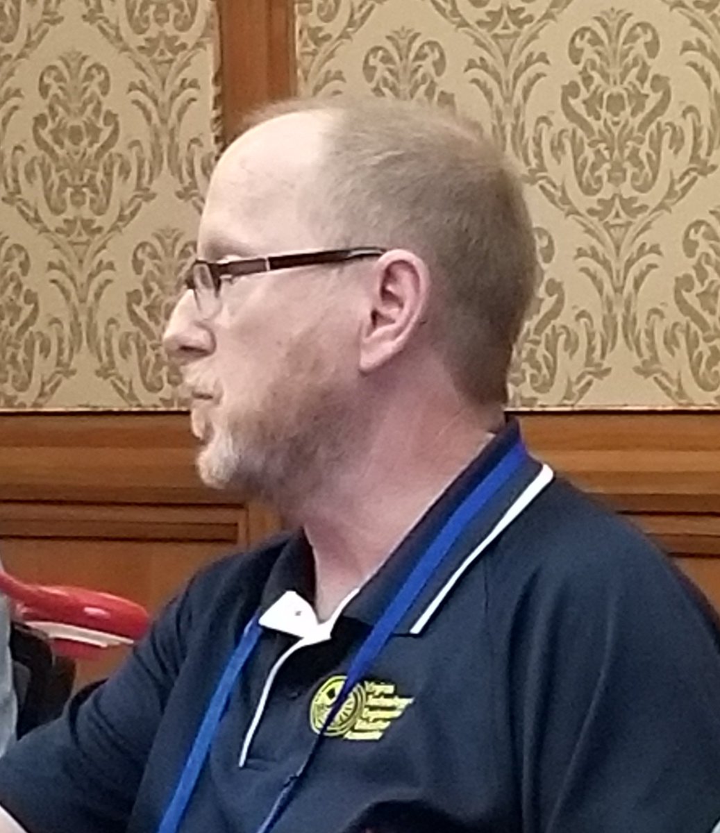 jilmizelle's tweet photo. When: @ron_vick teaching us about social media at #vteea18.  #vteea #VTEEAPhotoChallenge #VTEEA18when https://t.co/j3WkVJRn6F