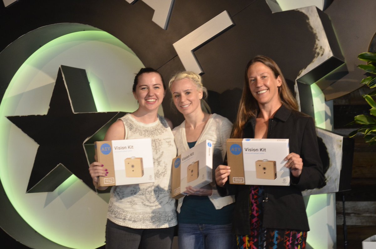experoinc's tweet photo. Ladies at the #WITHackathon, you rocked it this weekend! We were so blown away by your hard work and ideas. Thank you for being a part - we had a blast with you! #womenintech #womenwhocode #rladiesaustin #Python #womenindatascience https://t.co/PhwiDcOKXp