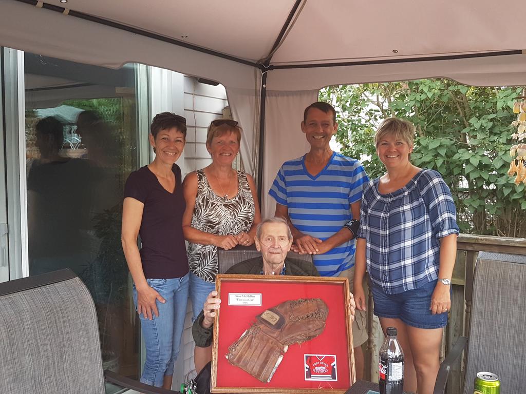 pdoldtimer1's tweet photo. GREAT day with dad and sisters shadow box dads old goal glove #quickasacat https://t.co/Vgu74LthYh