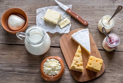 MonashFODMAP's tweet photo. How much #lactose do dairy products actually contain? Find a comprehensive list here: https://t.co/F2rSJI2GEv https://t.co/GUVWZcuxIu