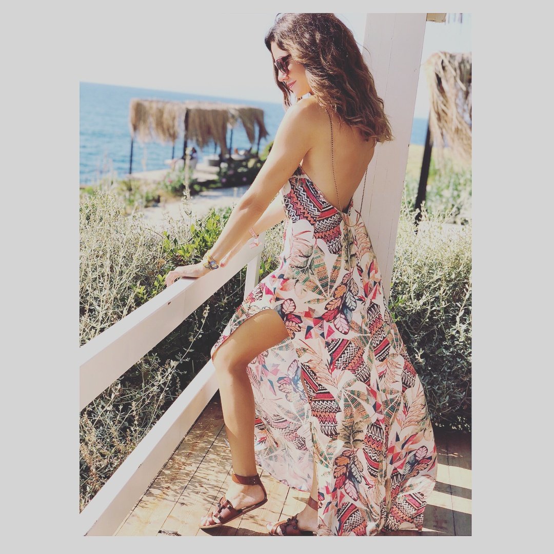BeaOtero_'s tweet photo. 📌🆕️📸 Güzel pazarlar ve güzel bir yaz olsun 🧡photo by @denizmarsan dress by @roomandrumours #bodrum 🍒 #fulloffilters
#basakdizer
#basakdizertatlitug
#basakdizerlovers
#queenbasakdizer
#turkishstylist #moda
IG (basakdizer) https://t.co/USjso7MfPN