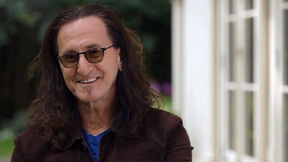 Happy Birthday to the remarkable, awe inspiring and incredibly sexy Geddy Lee!         