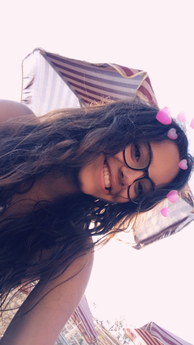 loviingcabello's tweet image. hi i love Camila and i miss her even tho i havent seen her💘✨💘 hbu